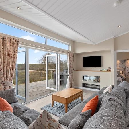 Valley View Lodge - Luxury Lodge, Hot Tub, Close To Beach Penally Екстериор снимка