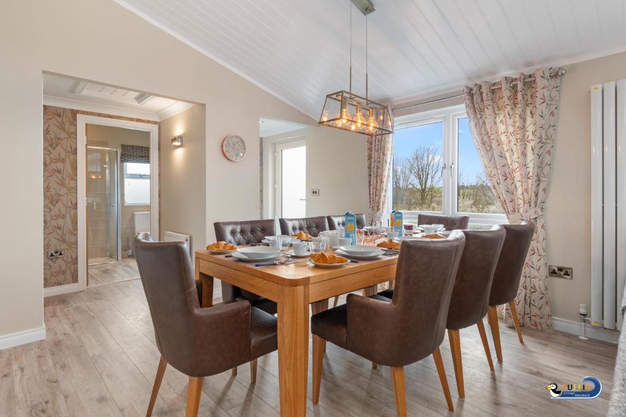 Valley View Lodge - Luxury Lodge, Hot Tub, Close To Beach Penally Екстериор снимка
